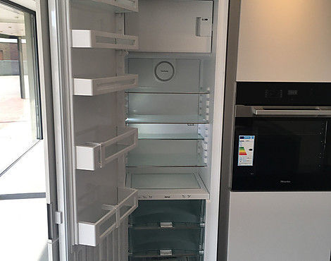 LIEBHERR 178er Einbaukühlschrank mit Biofresh und Gefrierfach - IKBP 3524