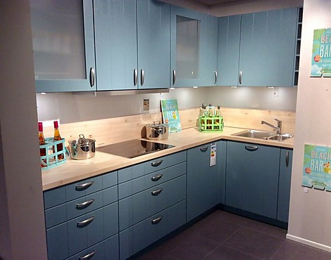 Landhausküche in Blaugrau - Domus