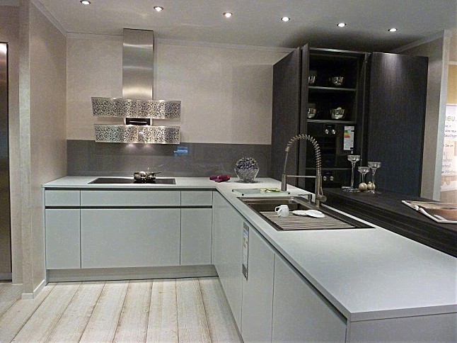 moderne küchen mit halbinsel | schlossreitstall moderne küchen mit halbinsel | schlossreitstall, Hause ideen