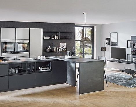 ULTRA MODERNE Küche , Insel mit Ansetz-tisch, Induktion-Kochfeld und Muldenlüfter - INOX