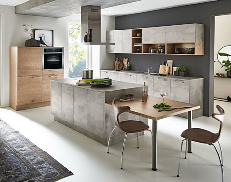 Stone/Manhattan Inselküche mit Neff KitchenLine Elektrogeräte & Grohe Zubehör - Stone / Manhattan