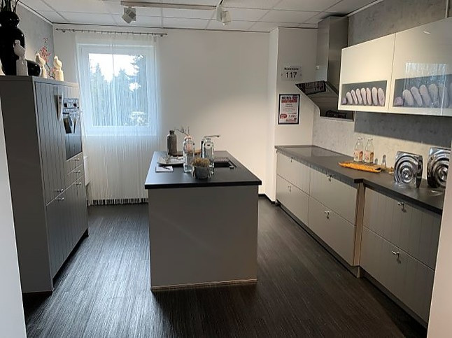 prismaMusterküche moderne Landhausküche