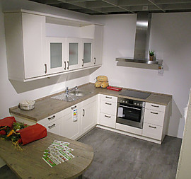 L- Küche mit Sitzplatz