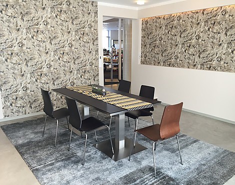 moderner Esstisch mit Glasplatte - Lechner Tisch mit Glasplatte