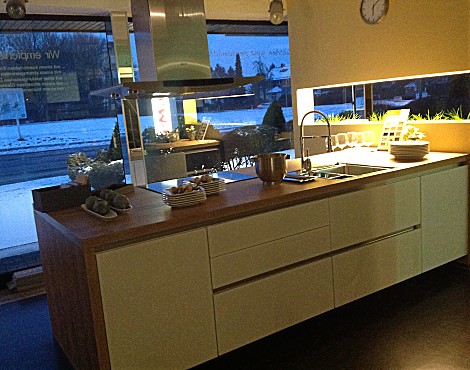SieMatic S 2 SLG similaque-Hochglanz magnolia - SieMatic S 2 grifflos magnolia-Hochglanz