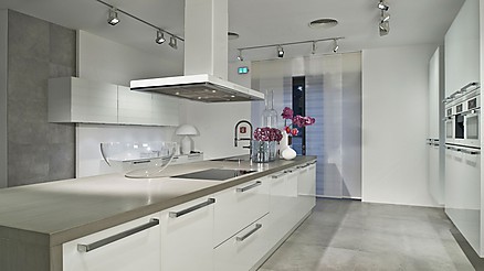 Exklusives Design erwartet Sie im Möbelkreis Waldeck Exklusives Design erwartet Sie im Möbelkreis Waldeck