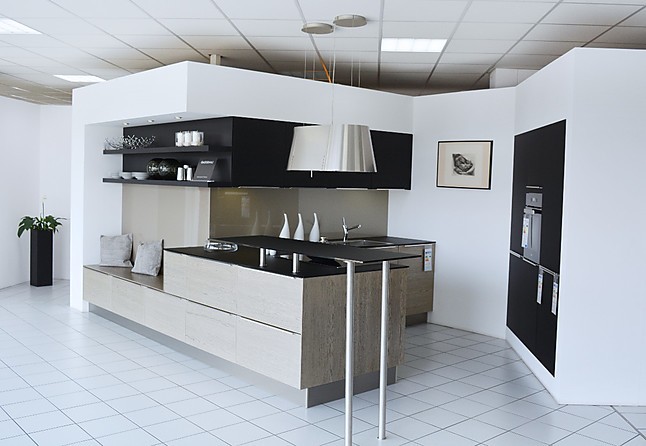 Häcker musterküche design küche: ausstellungsküche in hallstadt ...