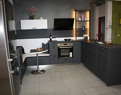 Küche 15 - Schwarz Stone Art mit Carrara - Stone Art
