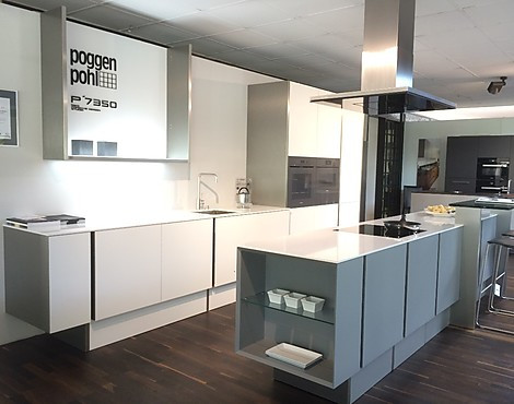 Poggenpohl Porsche Design Küche Lack polarweiß / steingrau - Design by Studio F. A. Porsche Modell P‘7350