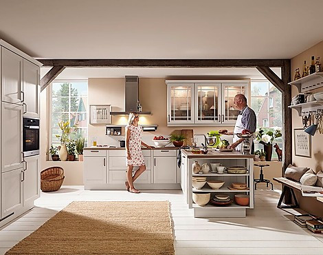 Landhausküche mit Miele Geräten - York Echtholz Seidengrau