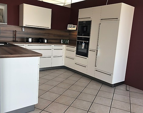 - wohnliche Küche für Ihren Raum - Riva in Magnolie matt
