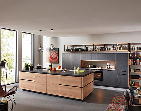 Moderne Küche mit Siemens-Geräten - Structura Eiche Nero