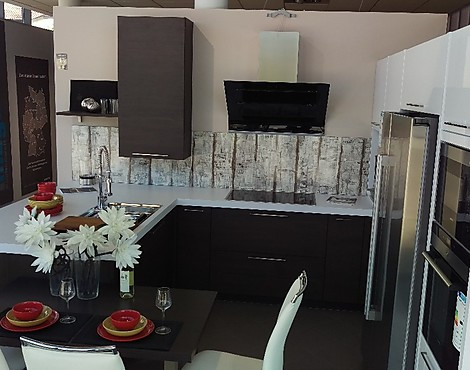 #Modern, zeitlos im Design - San Remo Eiche Tabacco / Rhodos Weiß Hochglanz