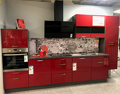 Küchenzeile in Lacklaminat Rot Hochglanz von Nobilia - Flash 501