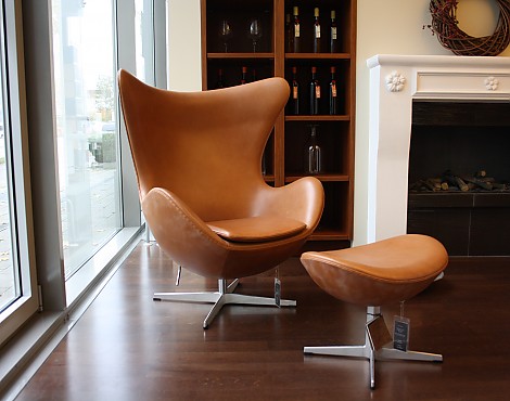 Sessel & Hocker - Ei