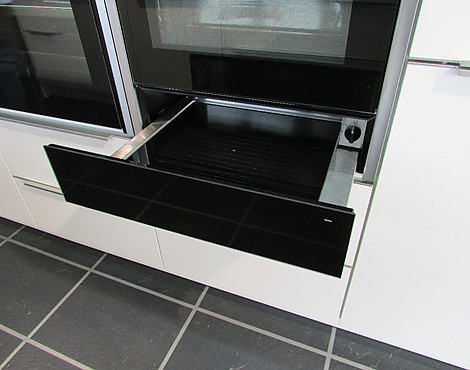 Neff Warmhalteschublade - N17HH10N0