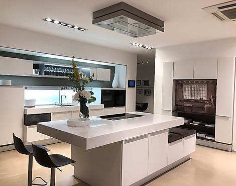 +Modo komplett in weiß mit Corian Arbeitsplatte mit Insel - +MODO