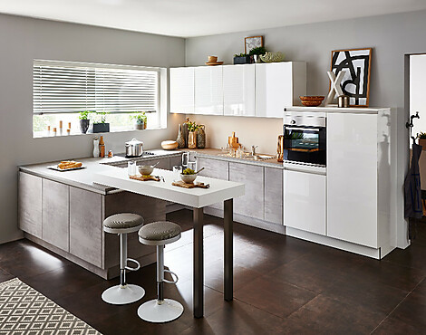 Moderne L-Küche in Beton und Weiß Hochglanz mit Theke - Stone / Lux
