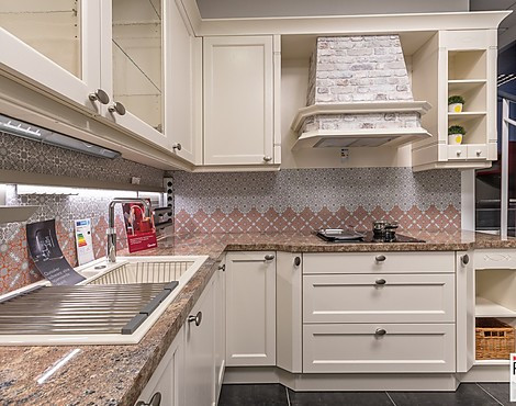 Classic Landhaus Esche lackiert - Bristol magnolie