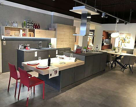 Designküche in Grauschiefer Nachbildung von NOBILIA - 109,130