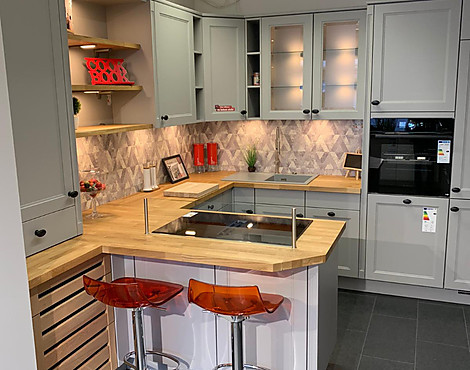 Koje 8 Nobilia Cascada mit Bosch E-Geräten - Cascada
