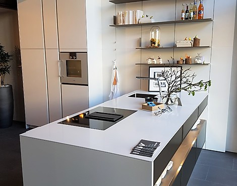 Schöne PURE-Küche von SieMatic - SE