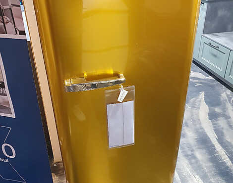 Sehr moderner Kühlschrank in außergewöhnlichen Design - FAB28RDG