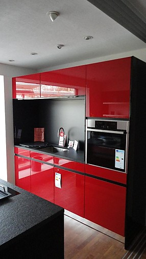 Siematic Musterkuche Hochglanz Der Besonderen Art