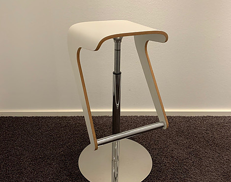 Aufregend geformter Barhocker in Holz Furnier Weiß lackiert mit Metallgestell - höhenverstellbar- Preise reduziert!/H - SEDIA Sitzmöbel Woody