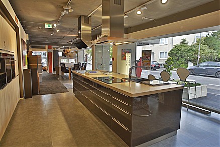 Natursteinplatten-Ausstellung und Muster-Kompetenz-Center von Möbel Lenz Natursteinplatten-Ausstellung und Muster-Kompetenz-Center von Möbel Lenz