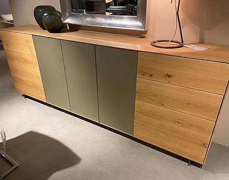 Sideboard FARN - eine leichte, elegante und zeitlose Korpusmöbel-Variante aus massivem Eichenholz - Farn