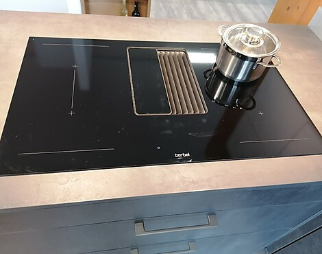 Original verpacktes Kochfeld mit Abzug - Downline Performance BKF 83 DLP