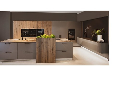 Aktivküche Asteiche furniert und Mikrolack - N 22 Asteiche furniert / Dekton Arbeitsplatte