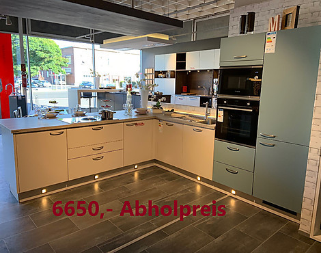 ⭐ Musterküche zum super Sonderpreis abzugeben - Bosch ; Front: Soft Lack Sahara/Opal softmatt 760 - Koje 2