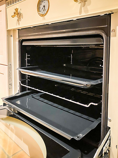 Backofen NOSTALGIE-Einbaubackofen in Creme SI800MFP5: SMEG-Küchengerät