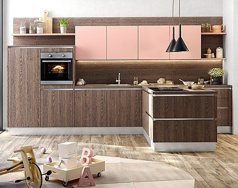 Winkelküche mit rosefarbenen Satinlack-Fronten - 52.170