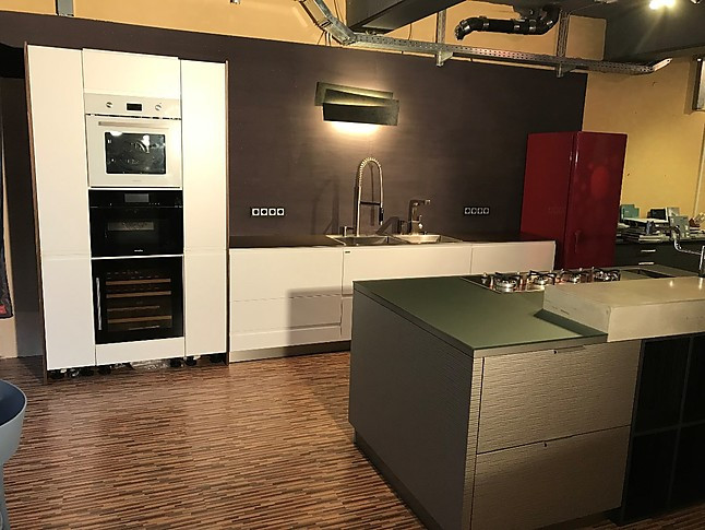allmilmö musterküche phantastische küche luxus pur! lack glas keramik beton edelfurnier mit e Küche Mit Gaskochfeld ~ allmilmö musterküche phantastische küche luxus pur! lack glas keramik beton edelfurnier mit e