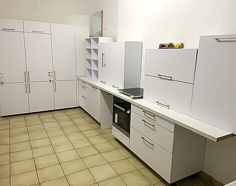 Topp Ausstellungsküche / Front Polarweiß / MDF / - Polarweiß
