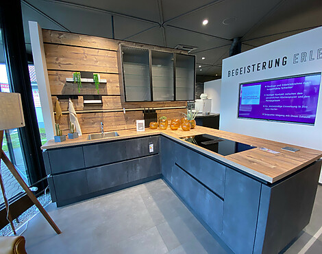 moderne grifflose L-Küche - -ELB Elba-