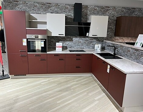 Nobilia Easytouch in Rostrot - Nobilia Easytouch Rostrot 963 APl 376 Limestone NB