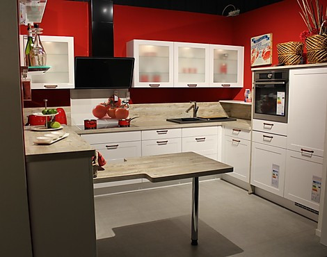 Landhaus Design modern - Targa Landhausküche mit Glasrückwand