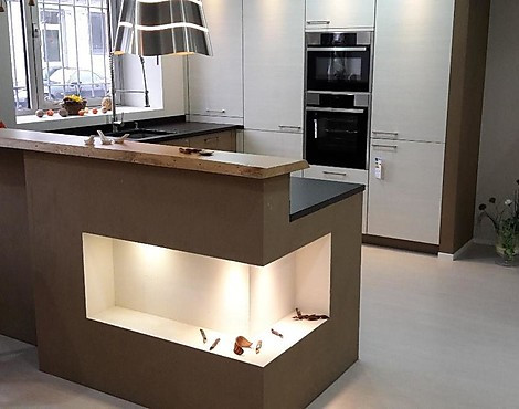 Mattlack Zimtfarben mit heller Holzkombi mit vielen Extras - Mattlack Zimtfarben mit heller Holzkombi mit vielen Extras