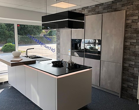 Häcker Musterküche Aktuelle Beton Front AV1070 & AV6000 - Häcker AV6000-GL Polarweiss & AV1070 spachtelbeton Perlgrau