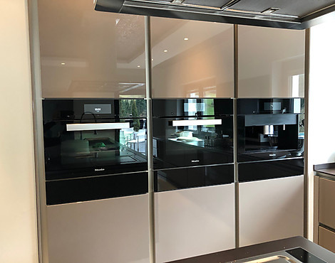 Vorführgeräte Miele - Hochschrankbereich mit Miele Geräte-Set aus Vorführküche nur komplett zu verkaufen