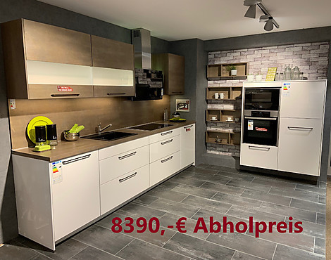 ⭐ Musterküche zum super Sonderpreis abzugeben - NEFF ; Front: Lux Lack, Alpinweiß Hochglanz 817 - Koje 6
