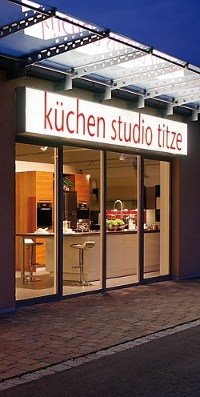 Küchenstudio: Tür / Eingang von Außen