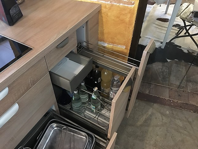 Nobilia Musterkuche Moderne Grifflos Kuche Ausstellungskuche In Ettenheim Von Hein Kuchen