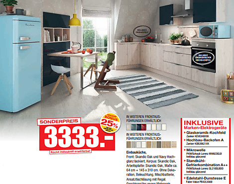 Eibauküche - Front: Skandic Oak und Navy Hochglanz lackiert