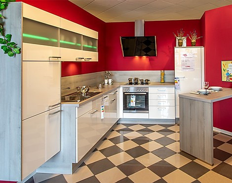 Moderne Küche in Hochglanz Weiß - 341 – Kunststoff Weiss UV-Lack Hochglanz