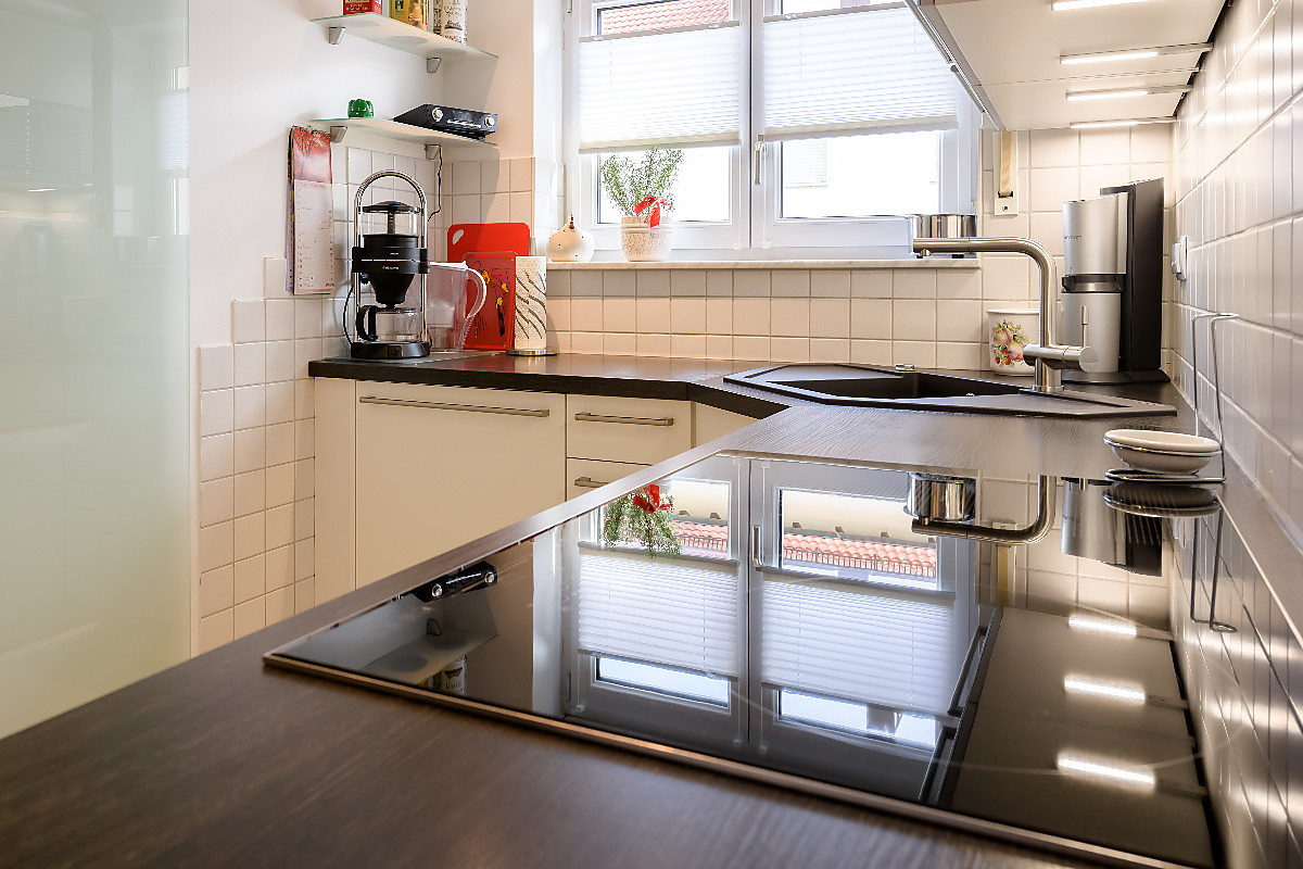 Hochwertiges U mit Eckspüle und Finessen Küche von T. aus Winnenden